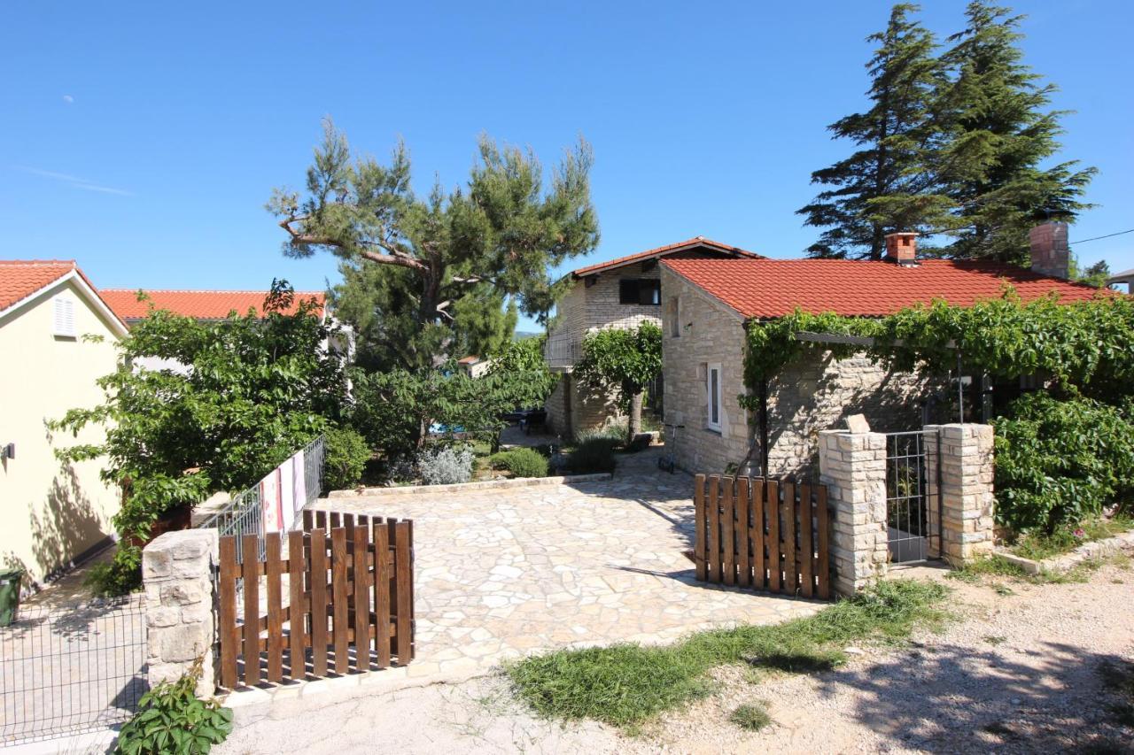 הוילה Pridraga Stone House Skrivena מראה חיצוני תמונה