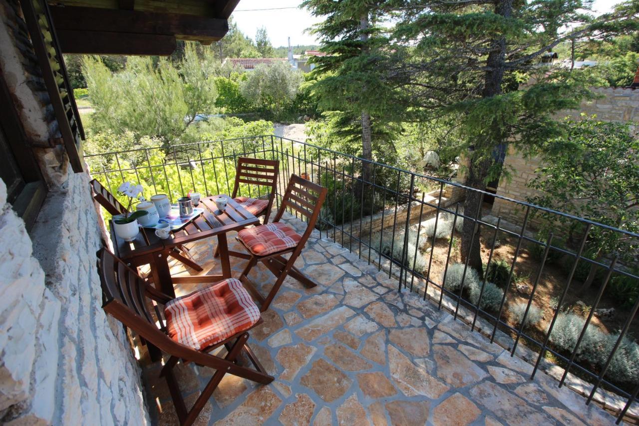 הוילה Pridraga Stone House Skrivena מראה חיצוני תמונה